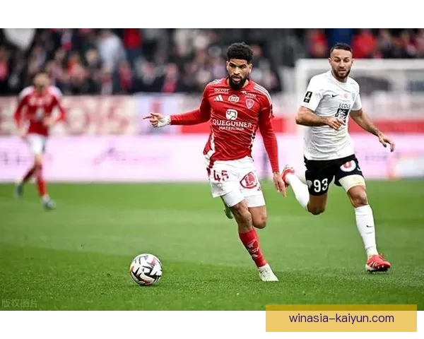 兰斯本赛季法甲联赛表现稳健，近期战绩走势清晰